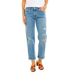 Joe’s Jeans The Niki Mid Rise Boyfriend size 30.